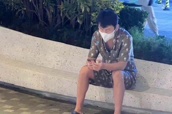 彩神welcome官网小镇售票员的巧妙路程按尺寸坐公交车的故事(图1)